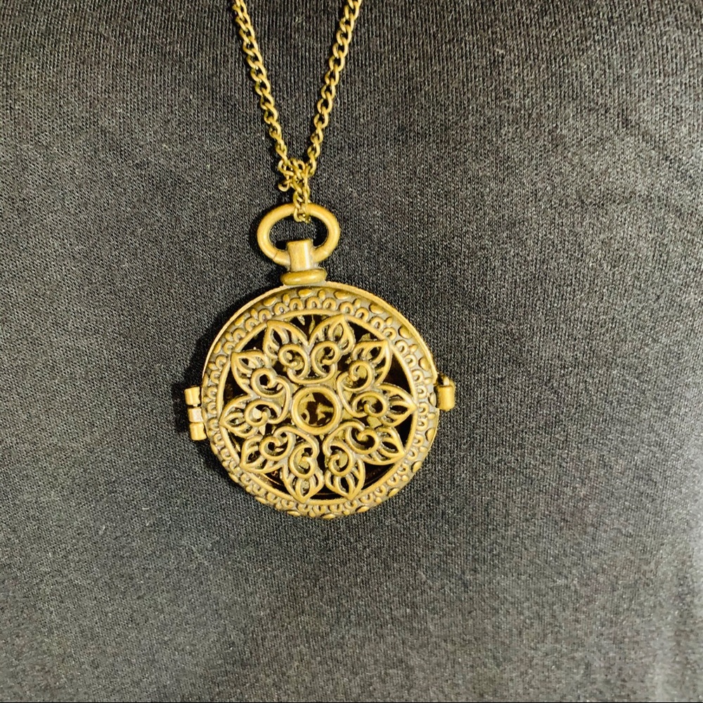 Vintage large round locket necklace